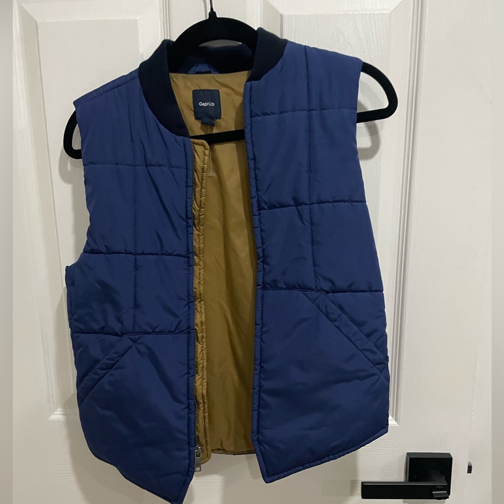 Kids Gap blue zip up vest size medium 8
